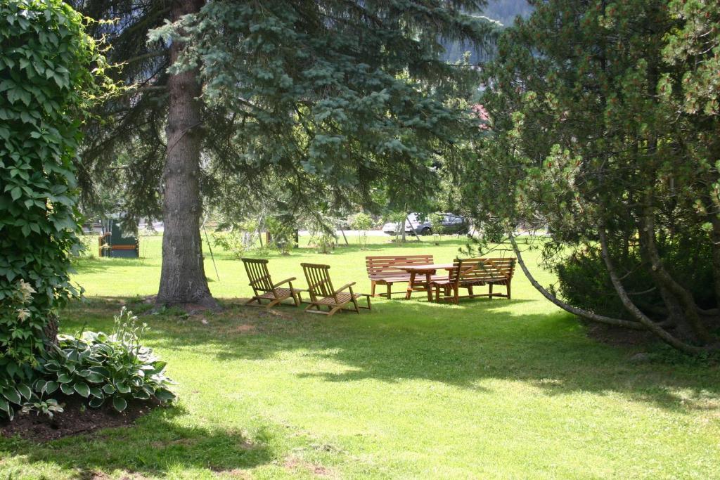 Ferienwohnungen Familie Wetzlinger Bad Kleinkirchheim Bagian luar foto