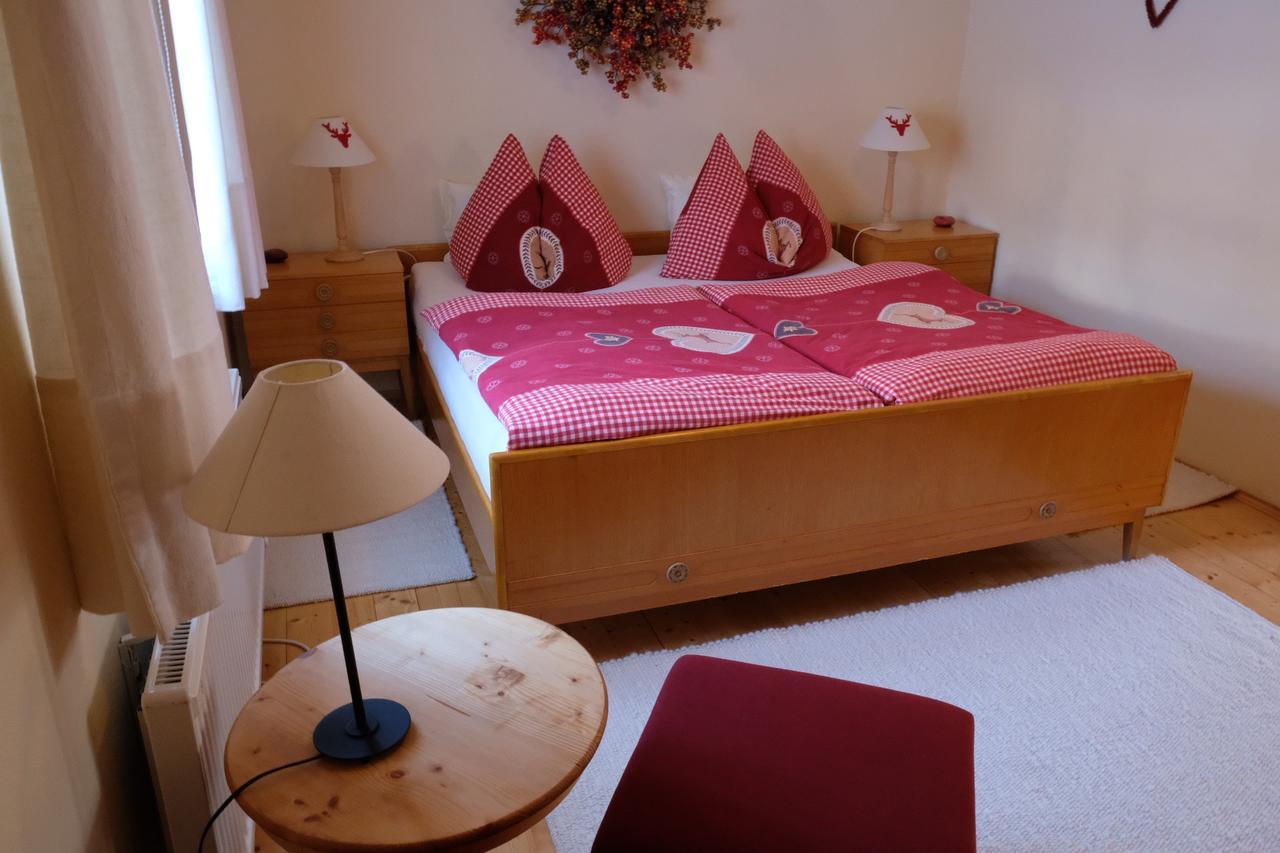 Ferienwohnungen Familie Wetzlinger Bad Kleinkirchheim Bagian luar foto